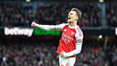 المدفعجية ينتصرون ويغلقون الطريق أمام عودة برايتون