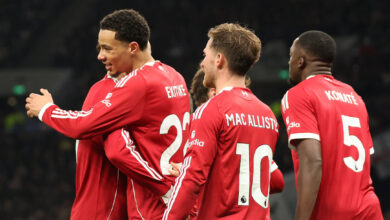 ليفربول يتفادى انتفاضة توتنهام "المنقوص" ويخرج من معقله بفوزٍ مثير