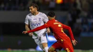 ركلة جزاء مهدرة وهدف متأخر يمنح الهلال نقطة ثمينة أمام القادسية