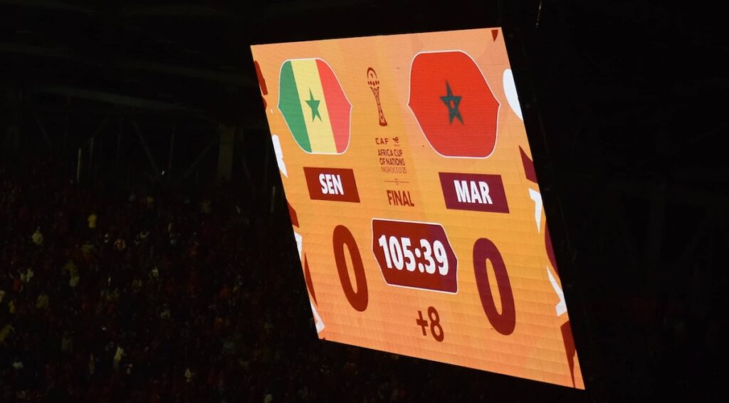 عدد دقائق الوقت الضائع في نهائي كأس أمم إفريقيا 2025 بين المغرب والسنغال