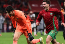 المغرب يفك عقدة نصف النهائي ويعبر نيجيريا بقبضة ياسين بونو