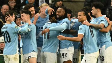 مانشستر سيتي يضع قدمًا في نهائي كأس الرابطة بثنائية في نيوكاسل
