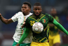 طرد بيسوما وخطأ دجيجي.. السنغال تستغل هفوات مالي وتحسم التأهل بسهولة