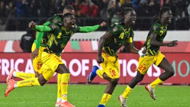 مالي تصمد بعشرة لاعبين وتُذيق تونس إقصاءًا مريرًا