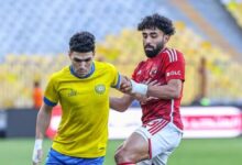 الأحمر يواصل مطاردة الصدارة بثنائية في شباك الإسماعيلي