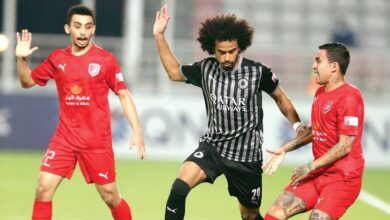 السد يقلب الطاولة على الدحيل بثلاثية في قمة الدوري القطري