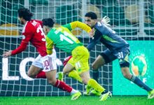 شوبير كلمة السر.. الأهلي يفلت بأعجوبة من شبيبة القبائل ويضمن التأهل رسميًا