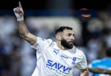 بنزيما يشعل ظهوره الأول مع الهلال بهاتريك مثير أمام الاخدود