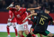 التعادل السلبي يفرض كلمته على مواجهة الأهلي والجيش الملكي في صراع الصدارة الإفريقية