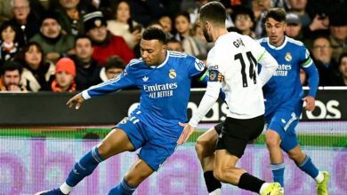 ريال مدريد يواصل مطاردة برشلونة بفوزه الثامن تواليًا على فالنسيا