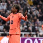 لامين يامال ينقذ برشلونة بتعادل متأخر أمام نيوكاسل