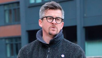 جوي بارتون خلف القضبان.. تفاصيل محاكمته في قضية اعتداء نادي الغولف