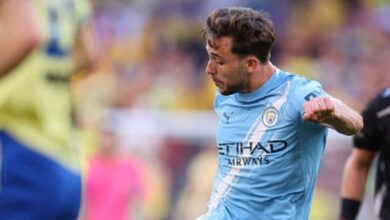 نيكو باز يسجل أبعد هدف لمانشستر سيتي في موسم 2025-2026