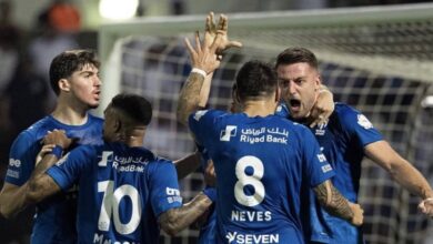 الهلال يواصل الضغط على النصر بهزيمة نيوم في الجولة قبل الأخيرة من دوري روشن