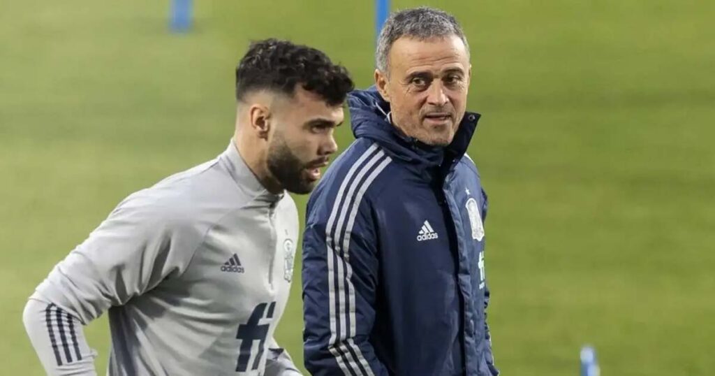صورة تجمع دافيد رايا ولويس إنريكي في منتخب إسبانيا