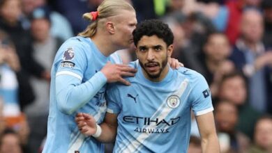 احتفال مرموش مع هالاند في مباراة مانشستر سيتي ضد برينتفورد بالدوري الإنجليزي - 9 مايو 2026