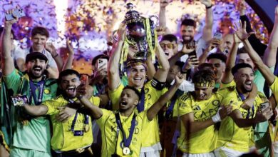النصر يُصالح جماهيره باكتساح ضمك ويُتوج بطلاً للدوري السعودي بقيادة رونالدو