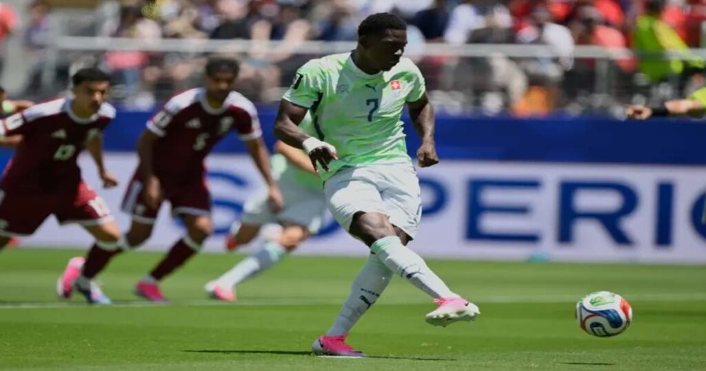 إيمبولو يسجل هدف تقدم سويسرا ضد قطر في كأس العالم 2026