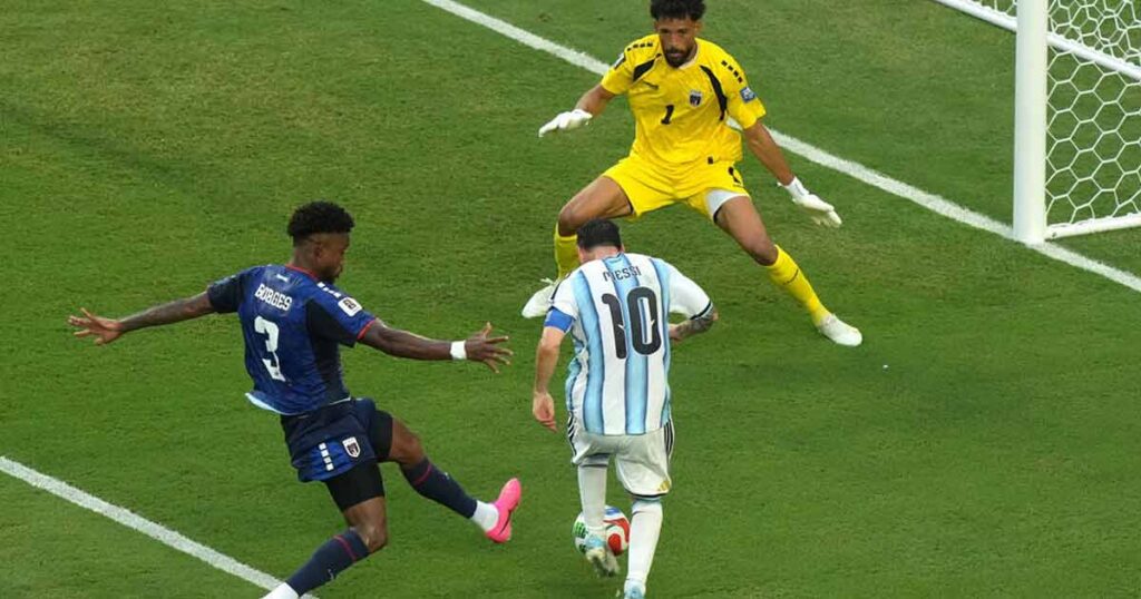 لحظة تسجيل ميسي هدفه في مباراة الأرجنتين ضد كاب فيردي بمونديال 2026