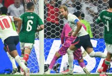 تأهل شاق لإنجلترا لربع نهائي كأس العالم بعد فوز مثير على المكسيك بـ 10 لاعبين